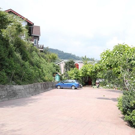 Villa Relax Ren'ai Exterior photo